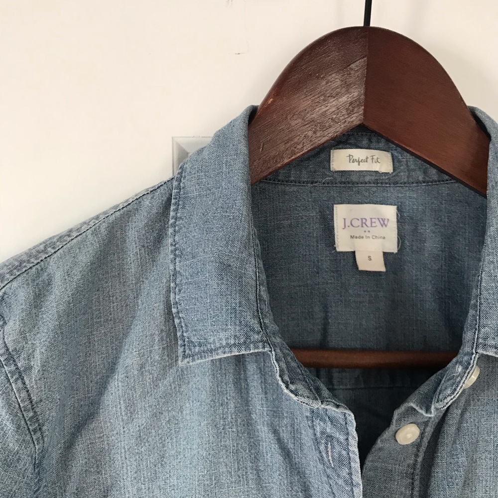 J. Crew perfect fit chambray button down - Picture 3 of 3